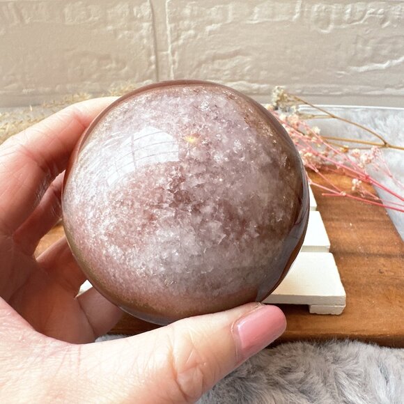 Gorgeous Carnelian Sphere - Picture 2 of 6